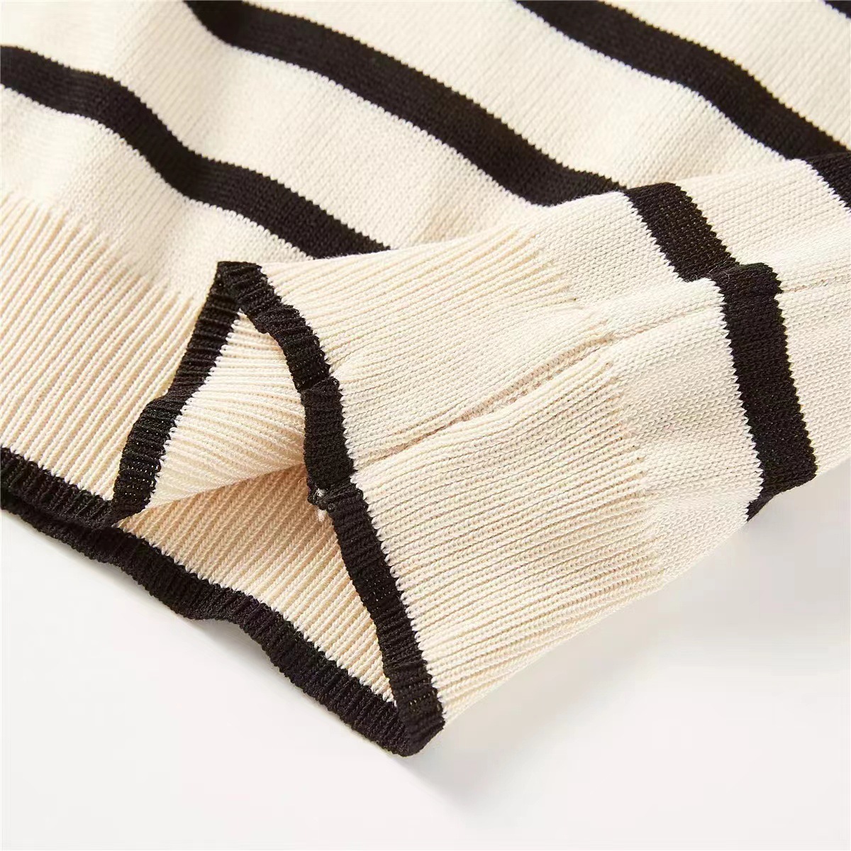 OEM usine personnalisé été Designer rayé dames tricots chemise tricotée hauts pull Cardigan pour les femmes