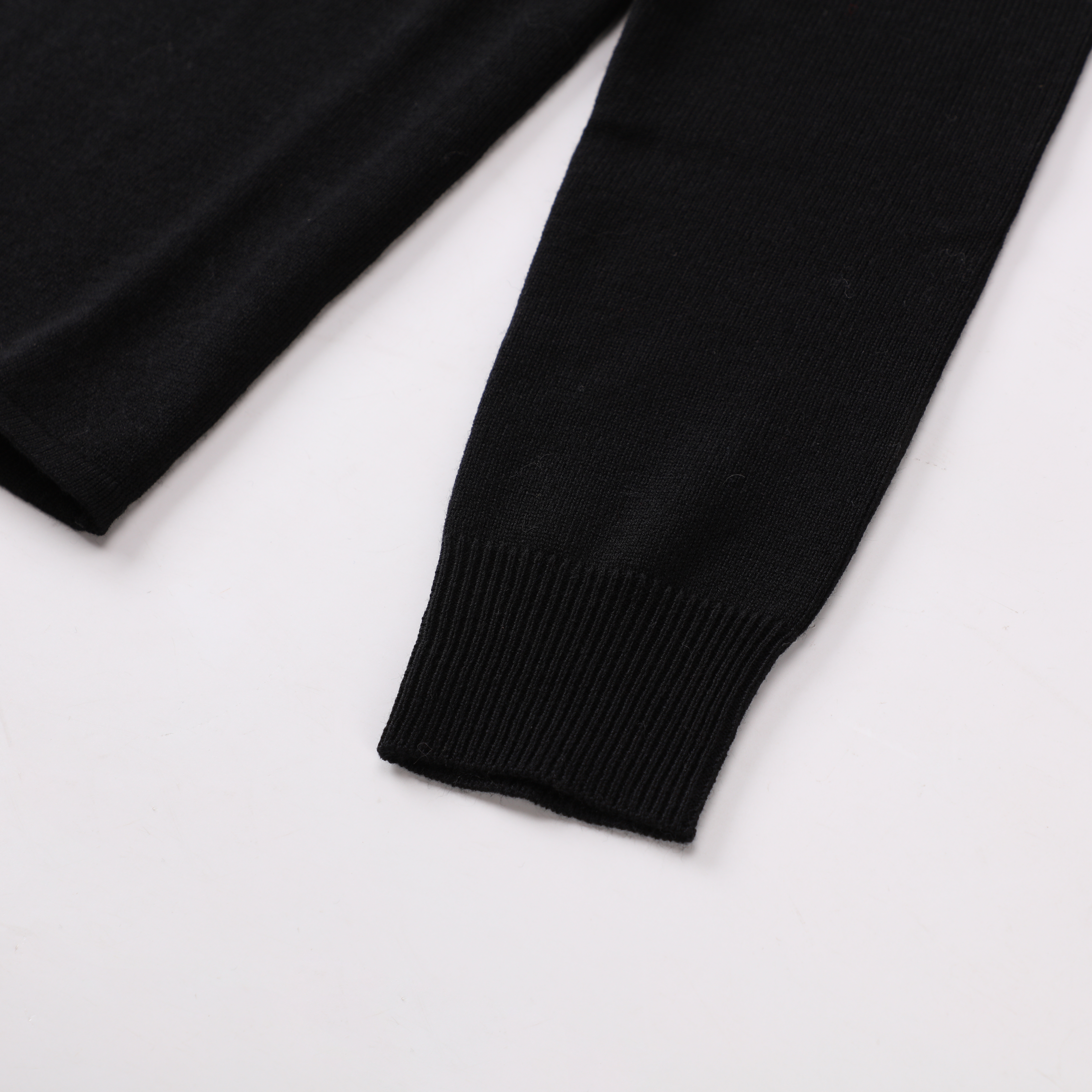 Automne hiver OEM personnalisé noir à manches longues col en V lâche femmes dames pull pull en tricot