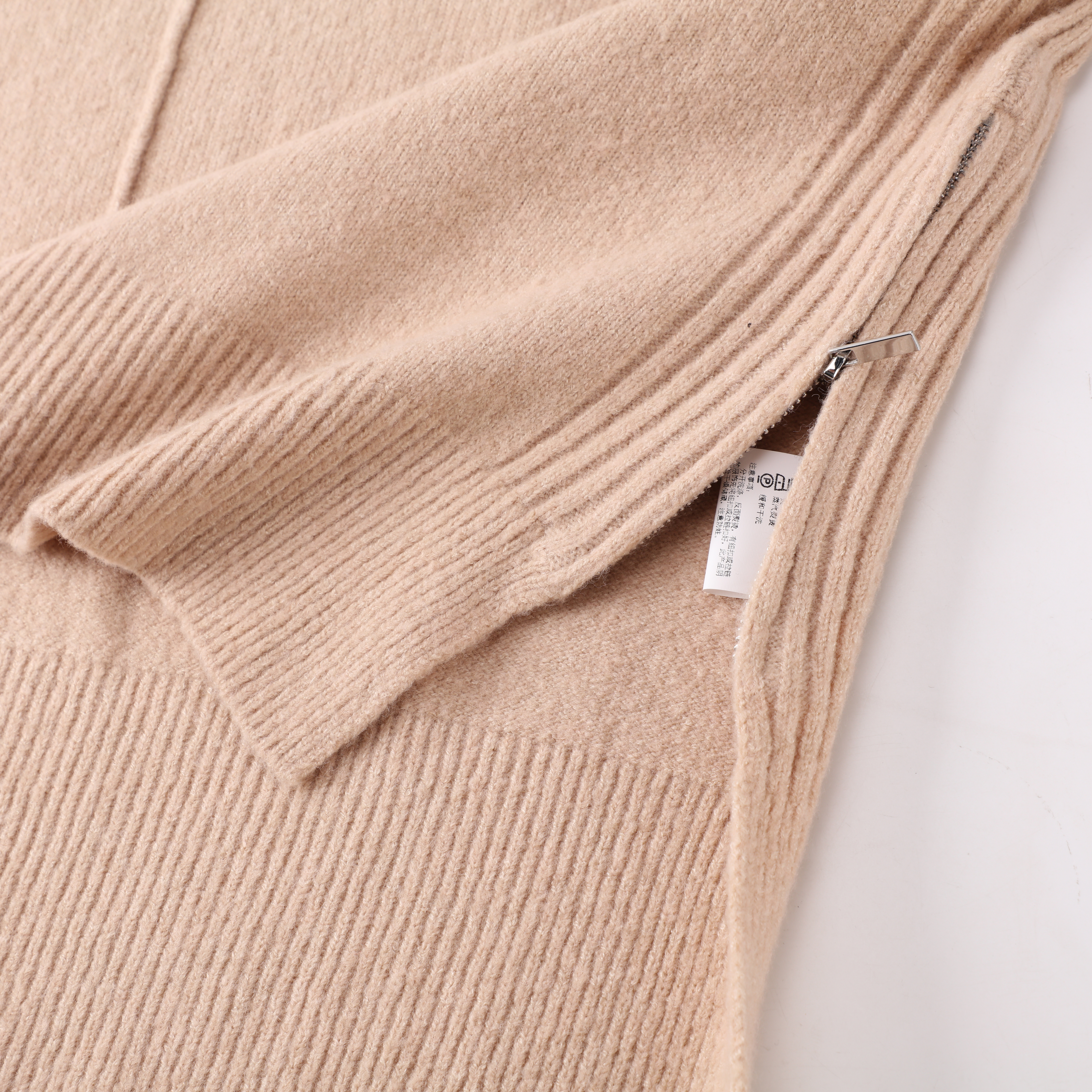 Automne hiver OEM personnalisé Beige à manches longues lâche femmes dames pull pull en tricot