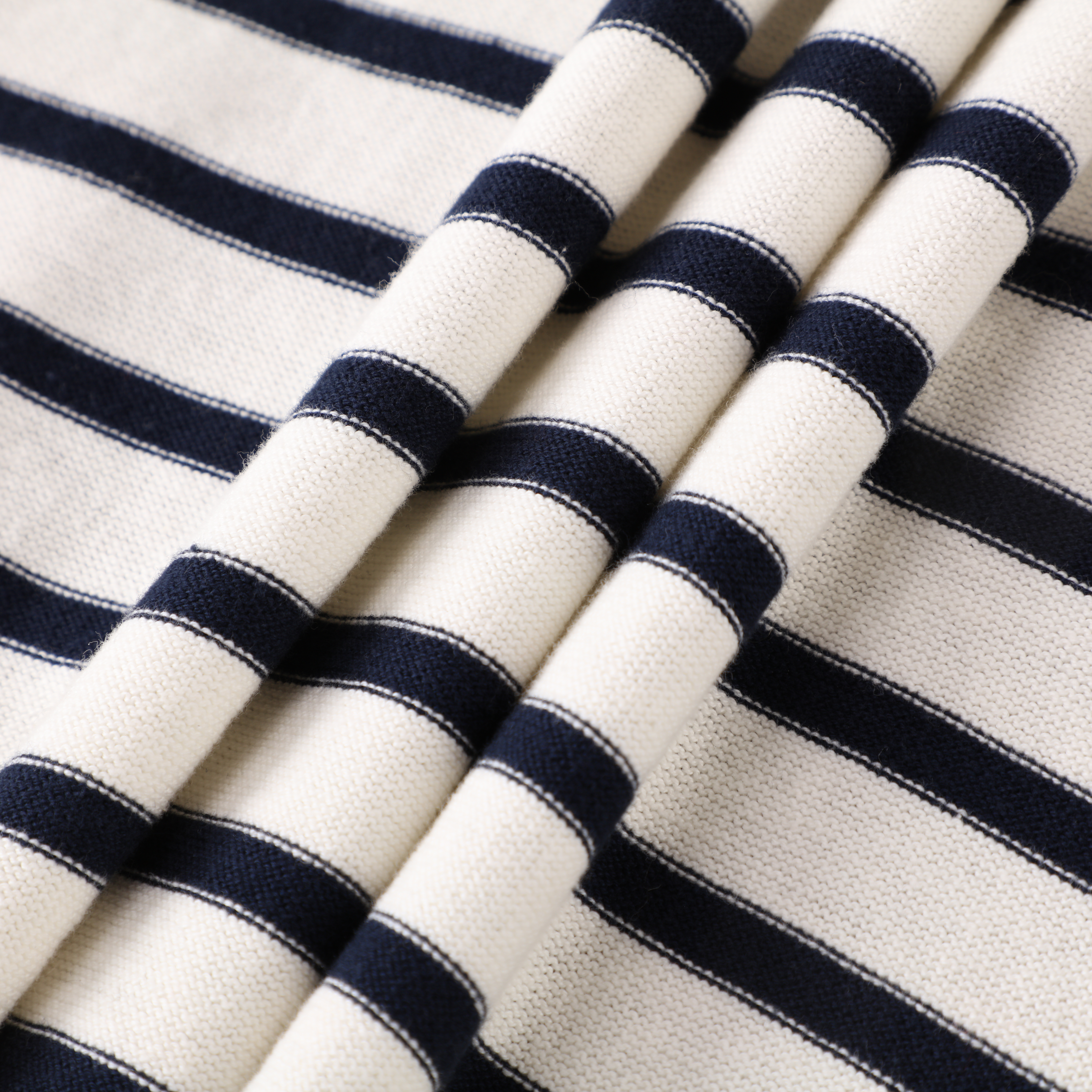 Hiver OEM rayé personnalisé à manches longues col en V lâche femmes dames pull pull en tricot