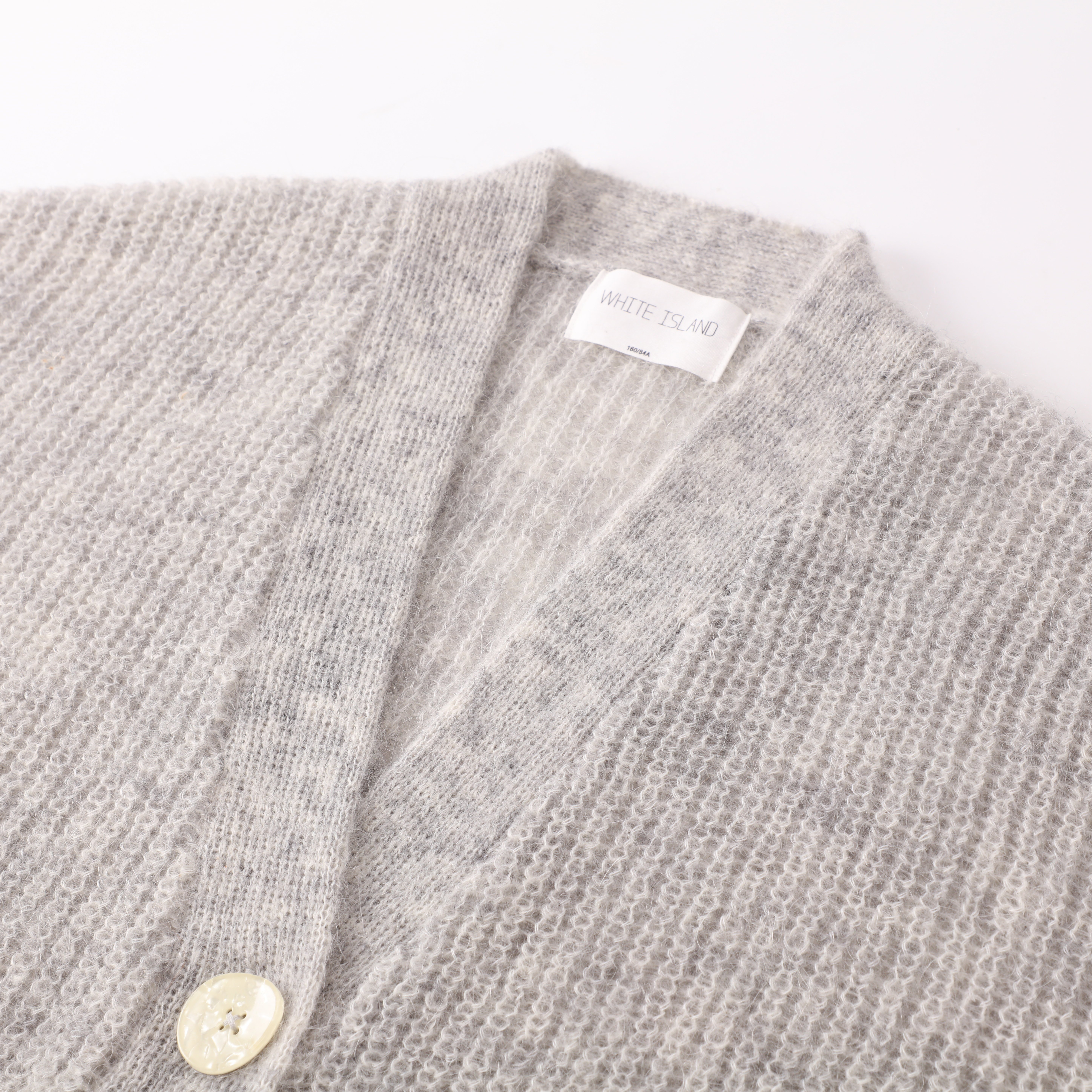 Hiver OEM personnalisé gris à manches longues col en V femmes laine douce haut en tricot pull Cardigan pour dames