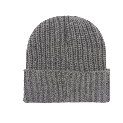 Chapeaux de bonnet en tricot vs. Bas de laine: Quel est le meilleur pour le froid?
