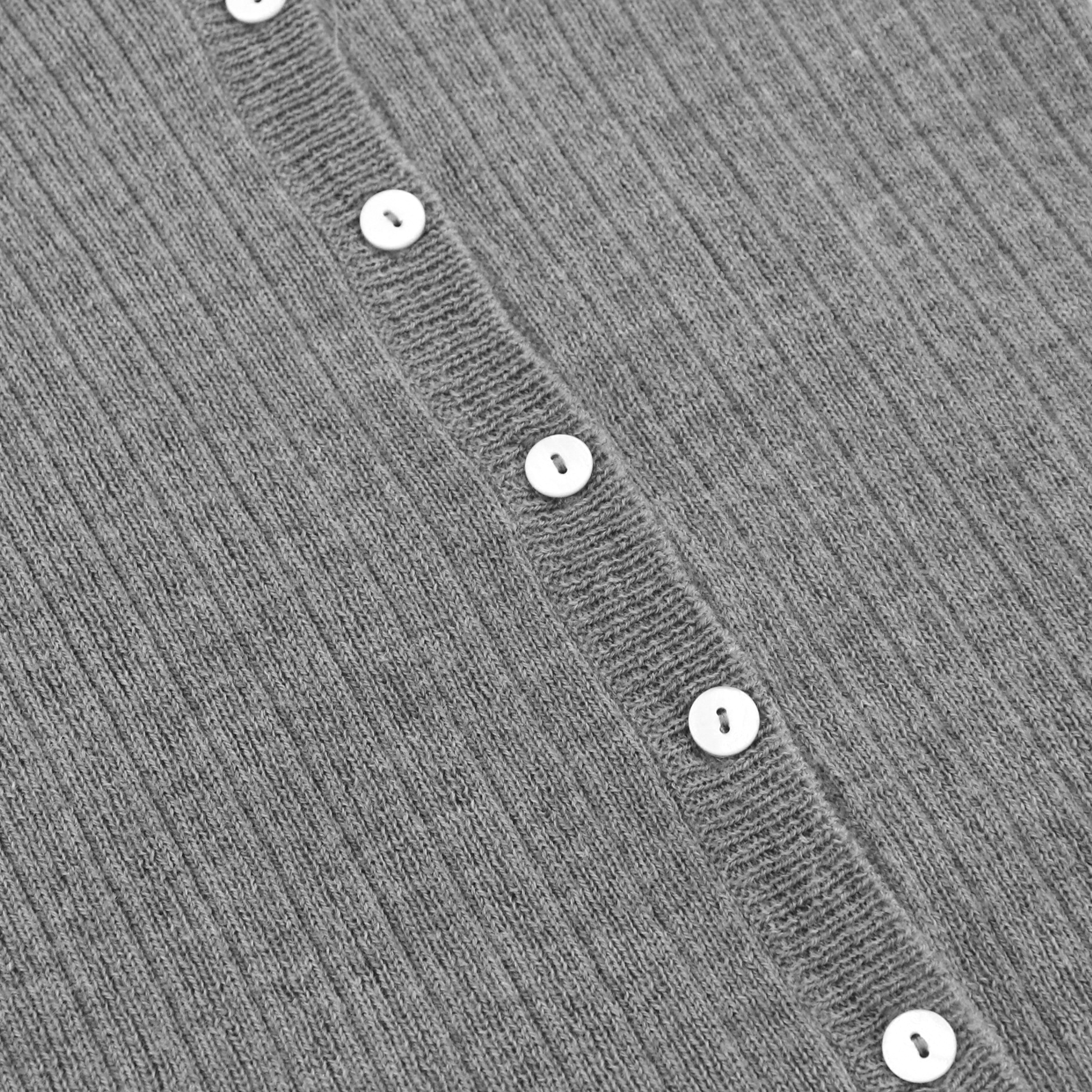 OEM Custom hiver solide à manches longues 100 % laine femmes dames Cardigan pull en tricot