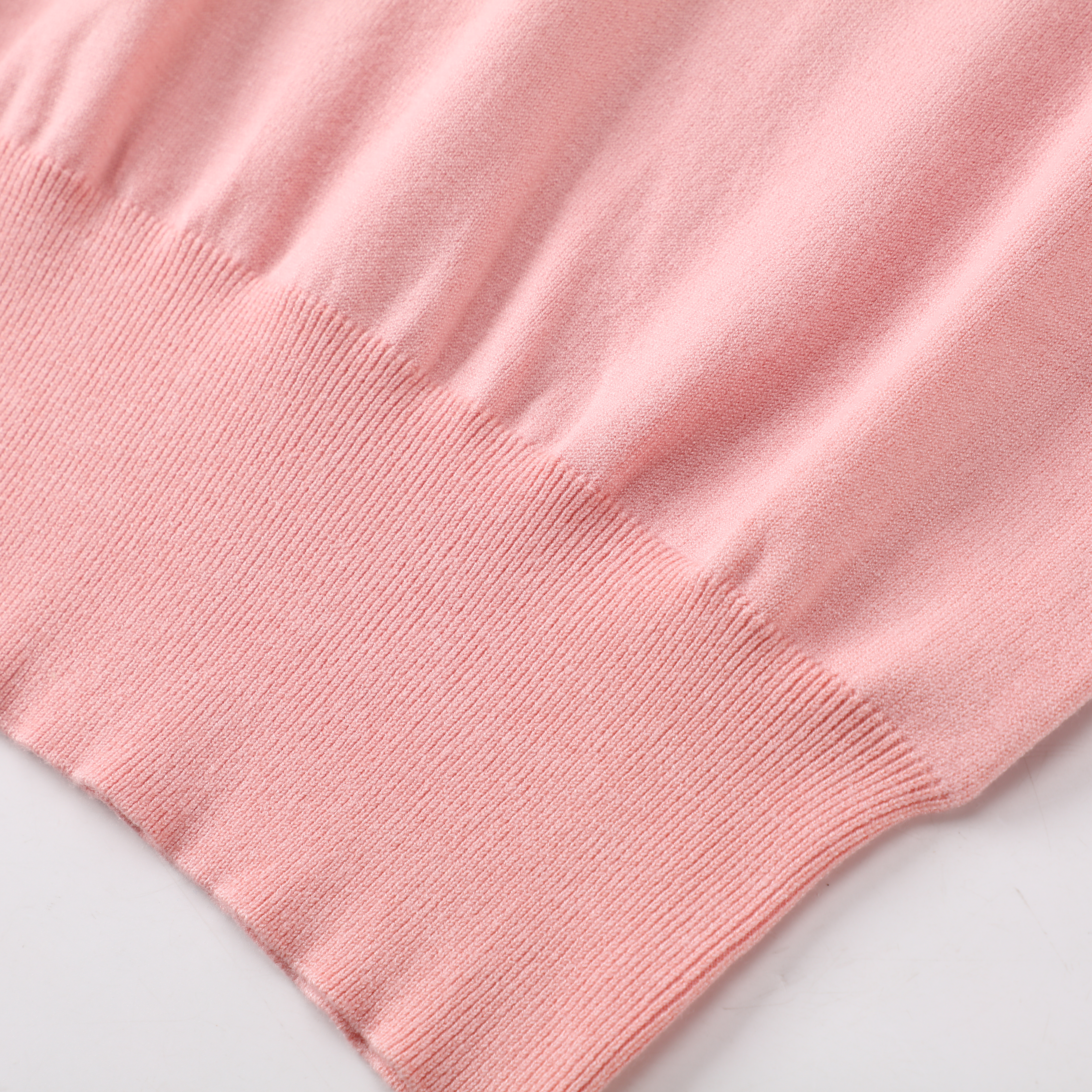 Printemps automne OEM personnalisé rose à manches courtes O-cou imprimé femmes dames pull pull en tricot