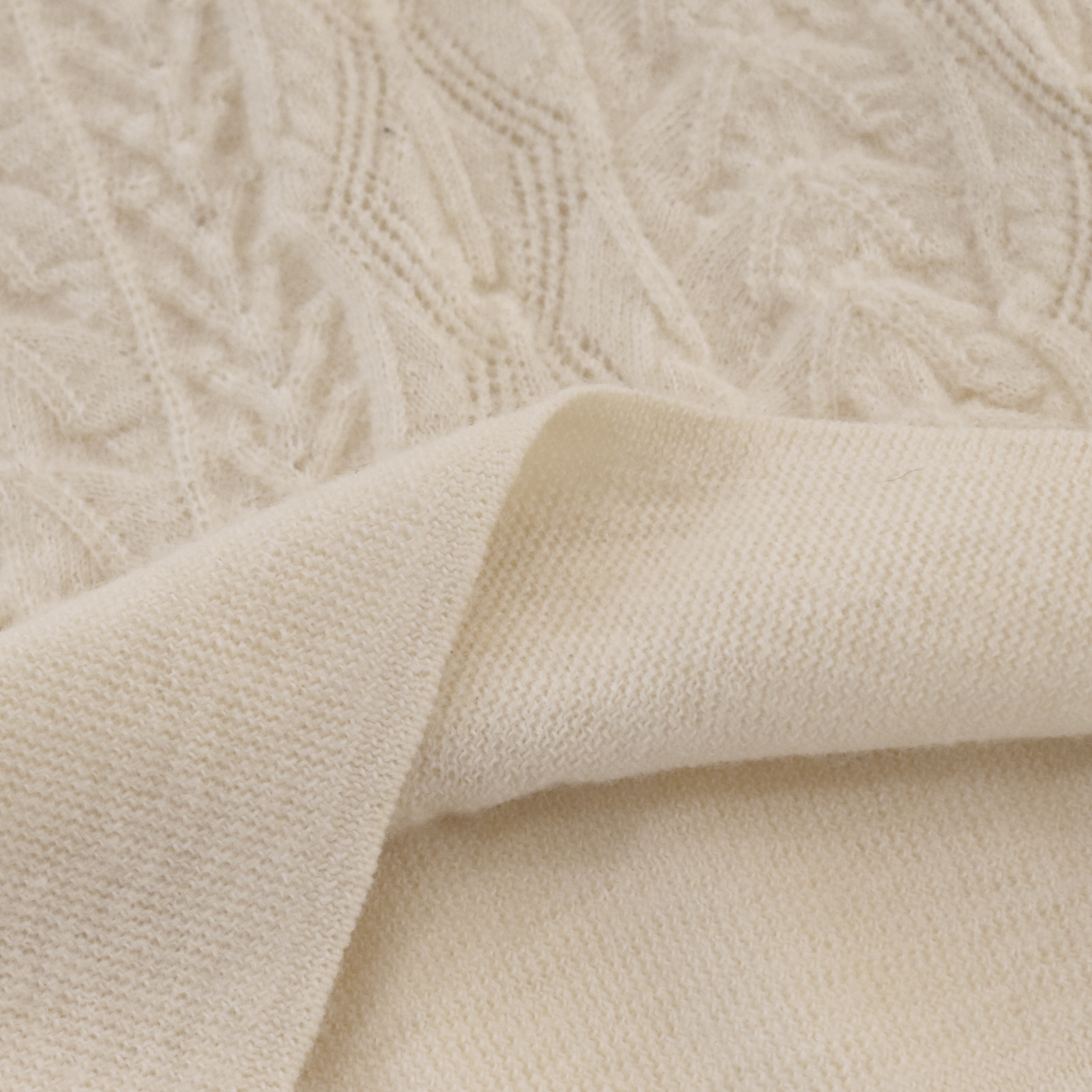 Automne Hiver OEM Factory Custom White Crewneck Pull en tricot à manches longues pour femmes