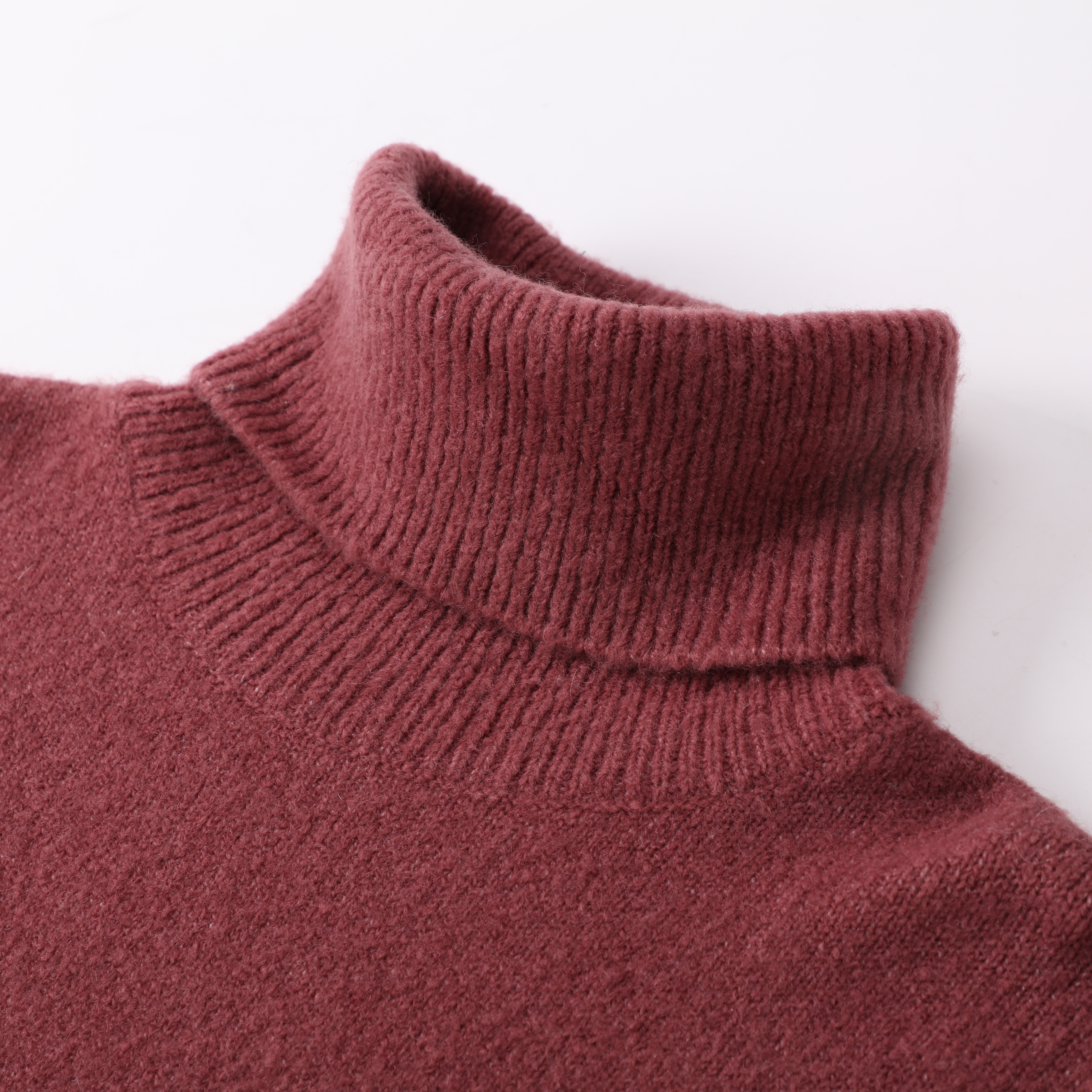 Automne hiver OEM personnalisé en laine rouge à manches longues femmes pull pull haut en tricot